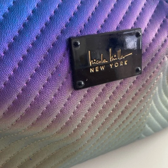 NWT Nicole Miller New York Iridescent Makeup Bag Pouch Bag Purple Blue Green - Picture 6 of 7